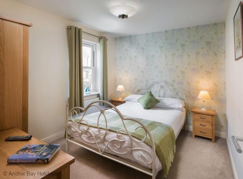 East Bay Cottage ファイリー エクステリア 写真